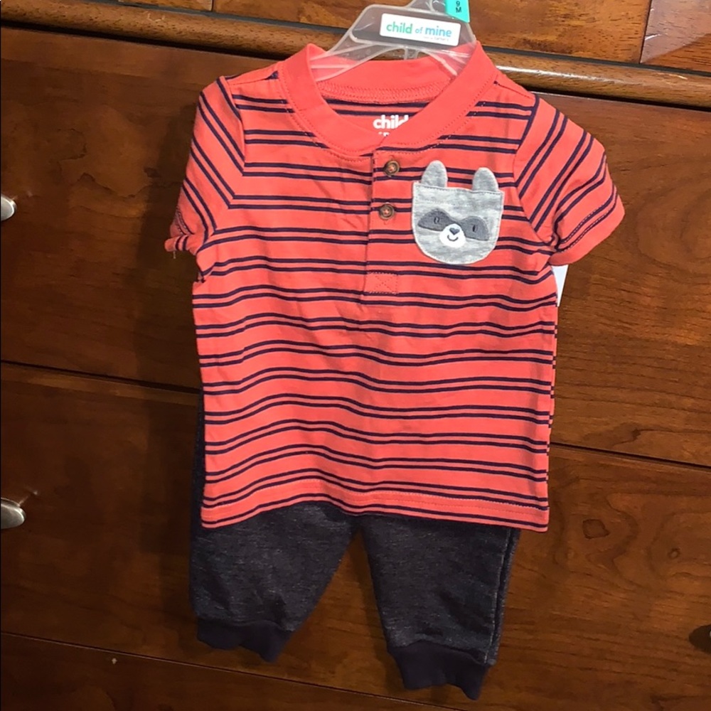 Carter’s top and bottom set